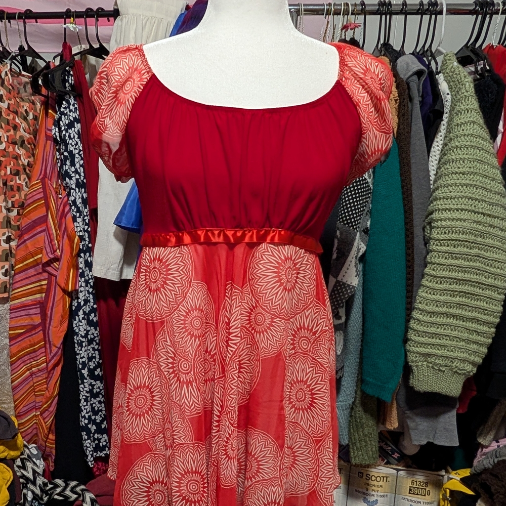 Coco Reef Scarlet and Coral Sunburst Blouse